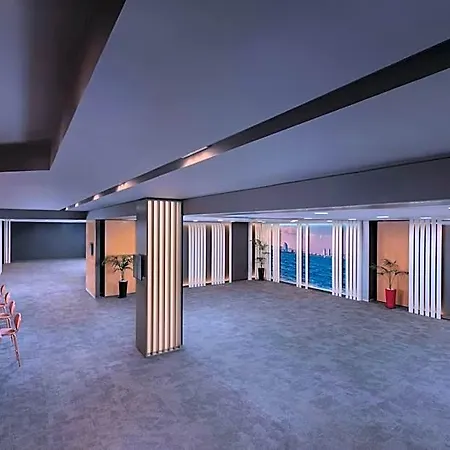 Four Points By Sheraton Diagonal Szálloda 4*